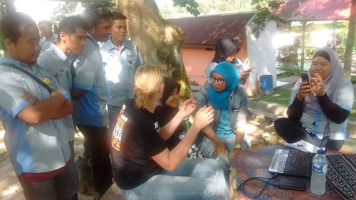 Scorpion and Partners Upgrade Living Condition of Orangutans in Kandi Zoo (May 30, 2017)